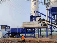 點擊查看詳細信息<br>標題：穩(wěn)定土拌和站 閱讀次數(shù)：907